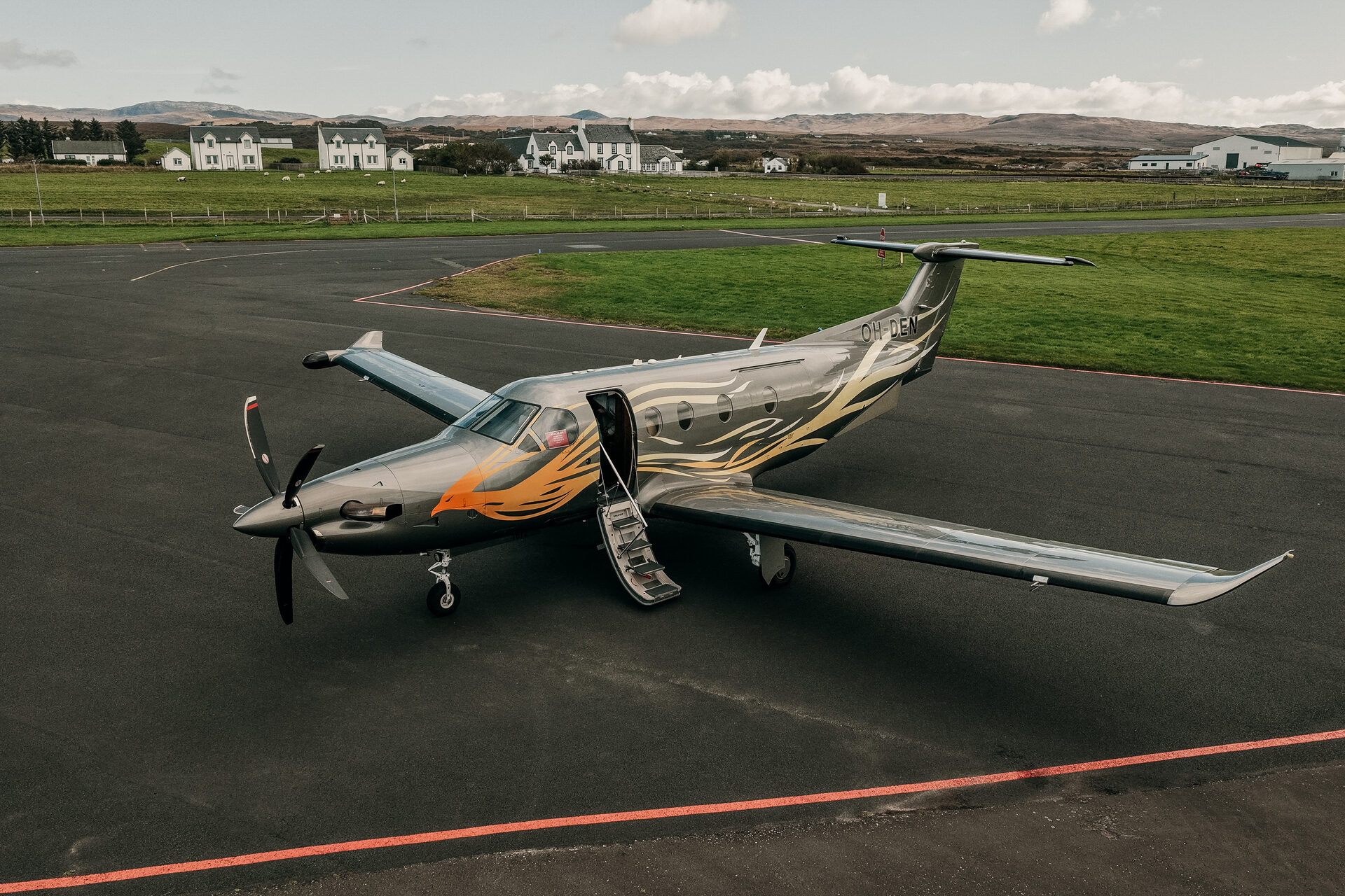 Pilatus PC-12 exterior