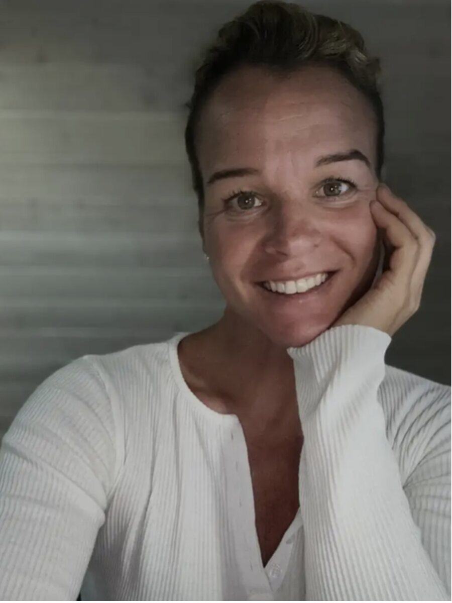 Yvonne, Sales & Marketing